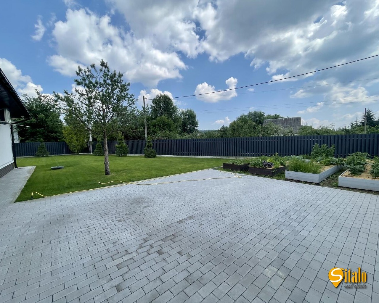 Продаж будинку 144 м²