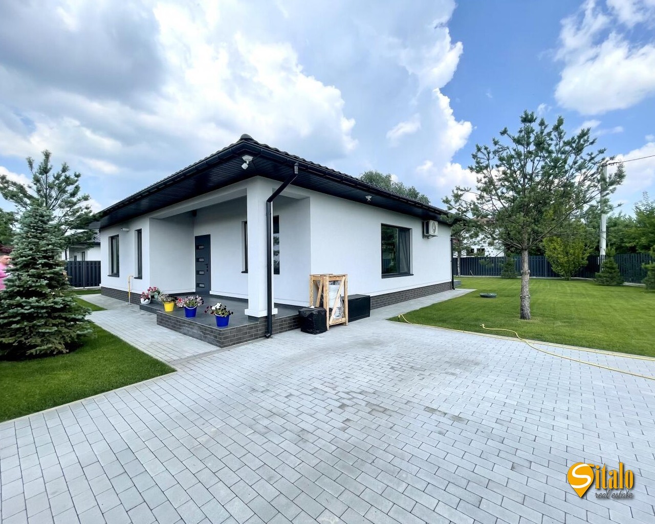 Продаж будинку 144 м²
