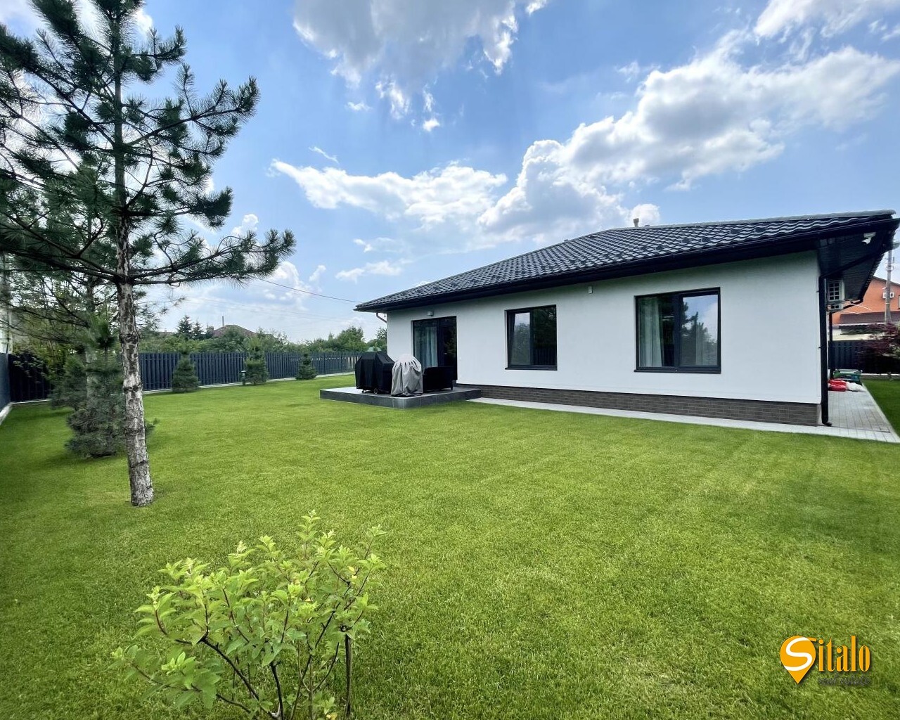 Продаж будинку 144 м²