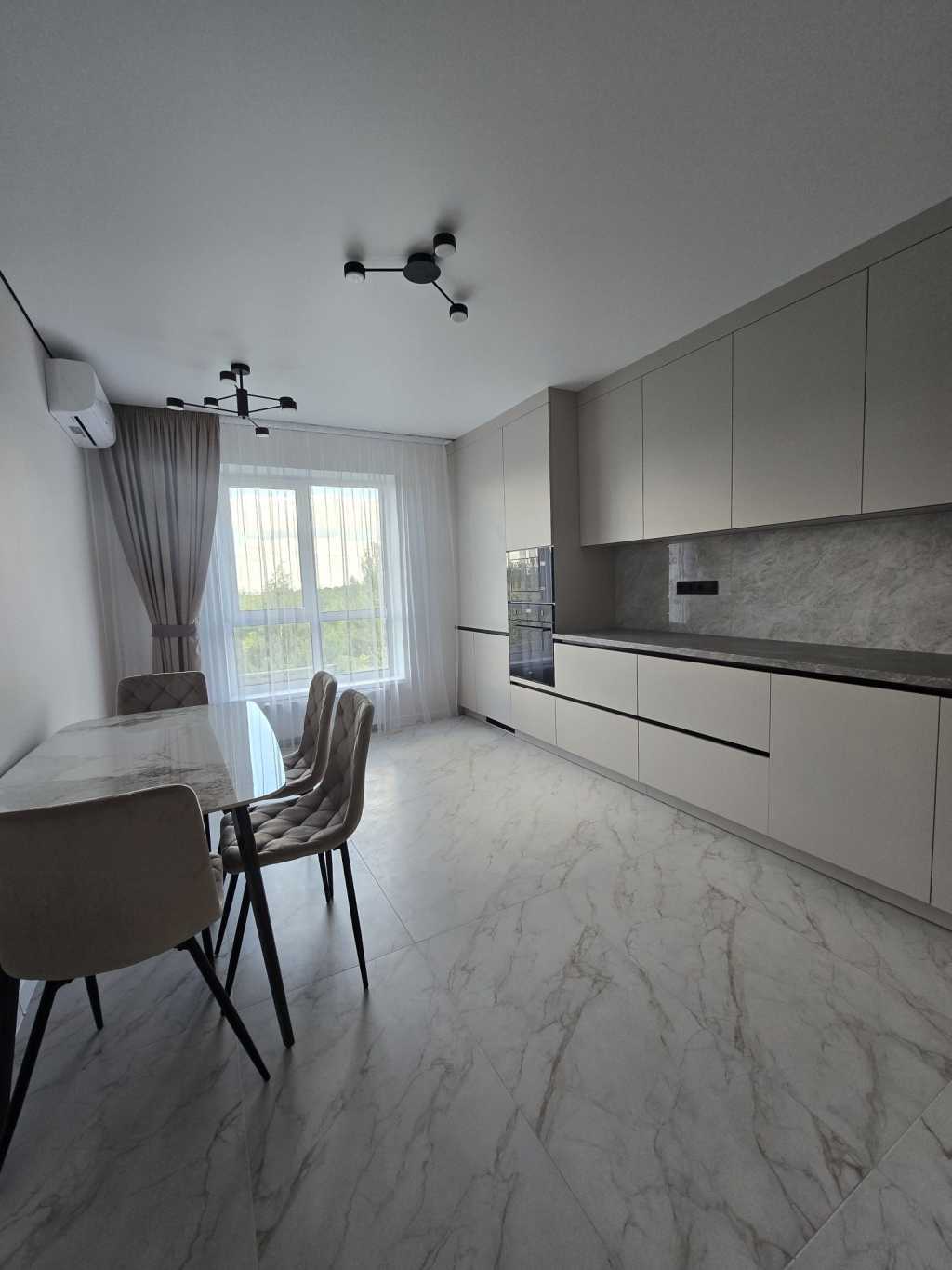 Оренда 2-кімнатної квартири 65 м², Метрологічна вул., 107Г