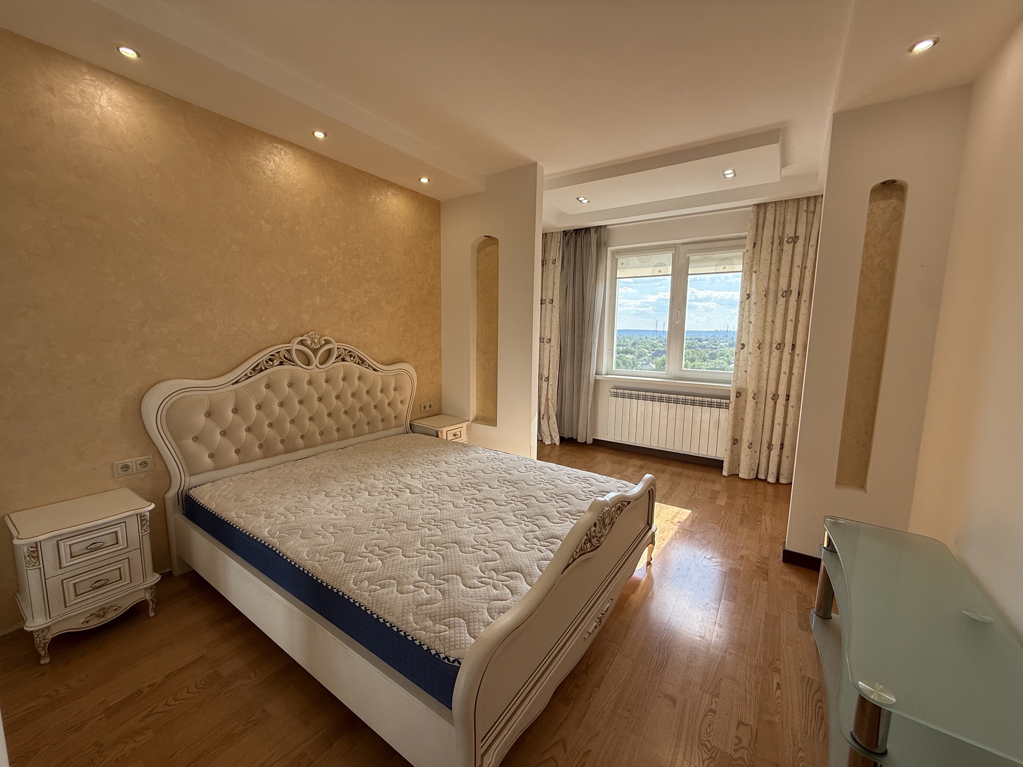 Продаж 3-кімнатної квартири 99.7 м², Григорія Ващенко вул., 1