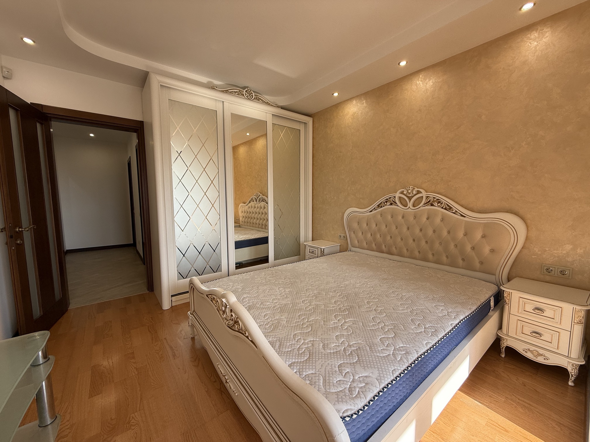 Продаж 3-кімнатної квартири 99.7 м², Григорія Ващенко вул., 1