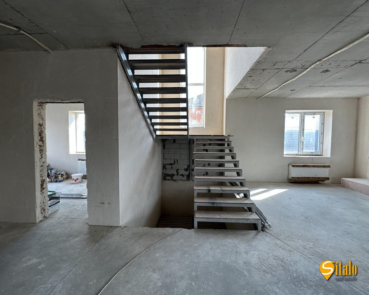 Продаж будинку 300 м²