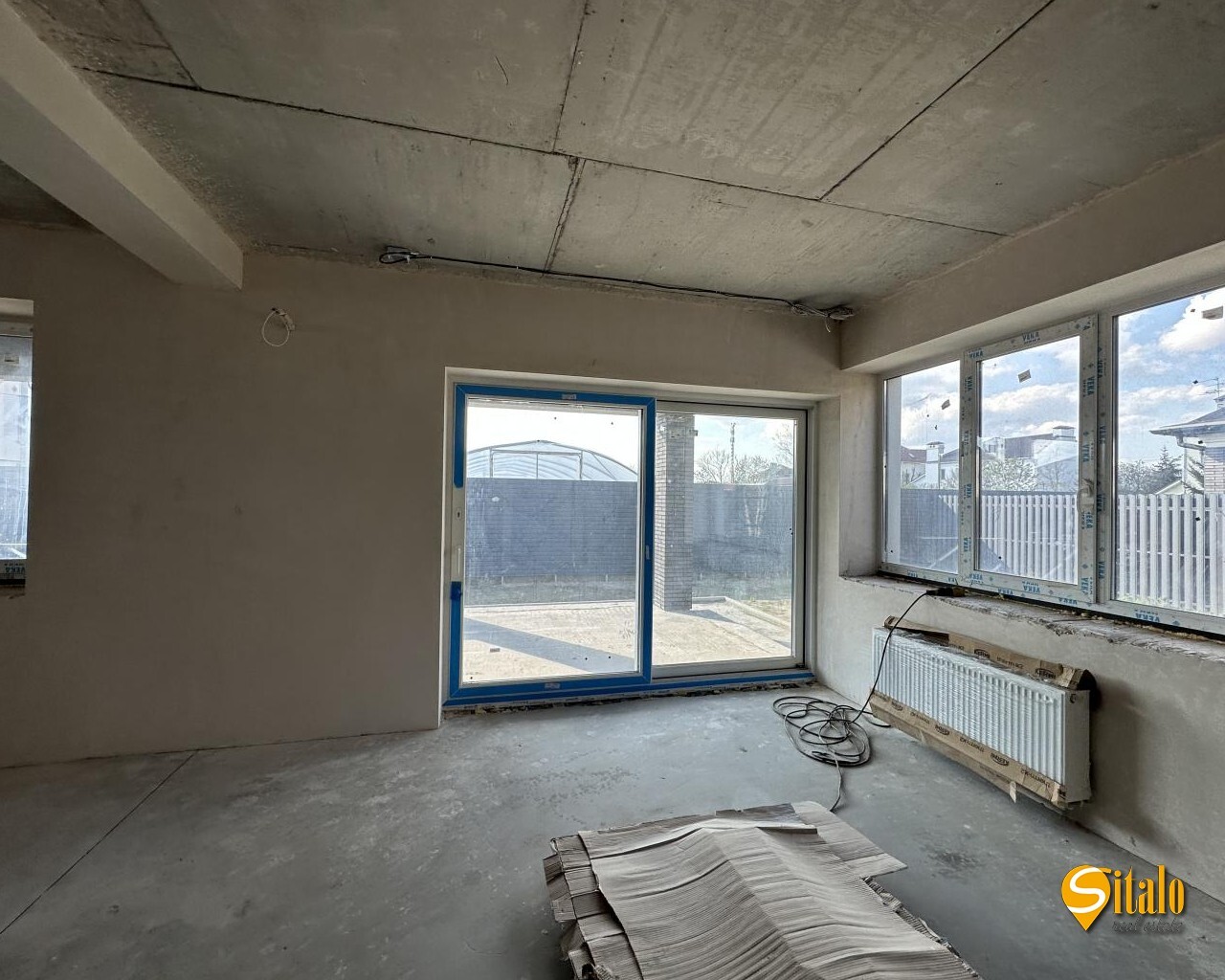 Продаж будинку 300 м²