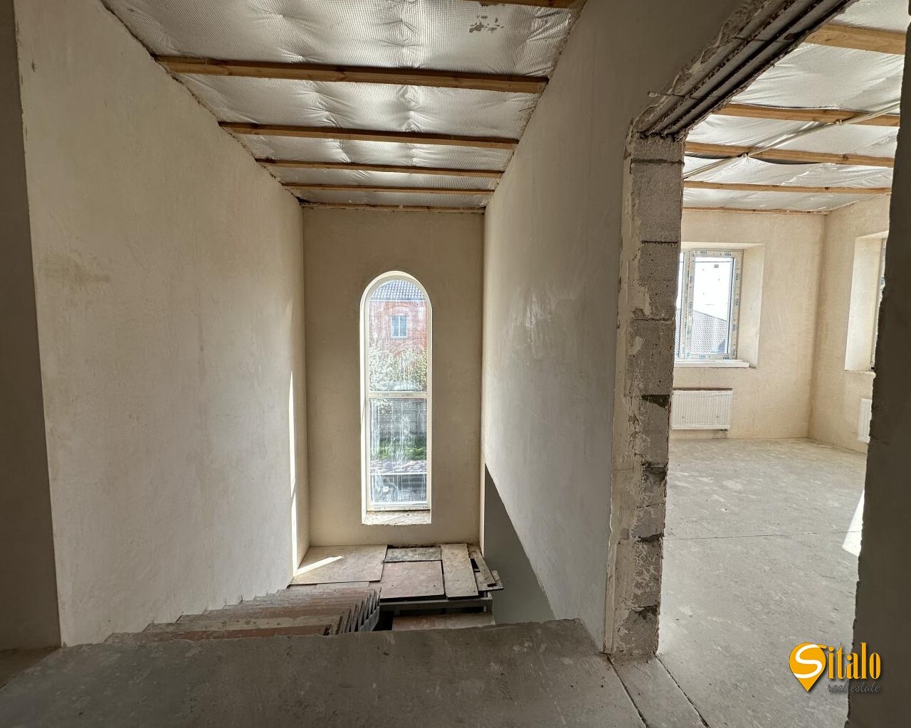 Продаж будинку 300 м²