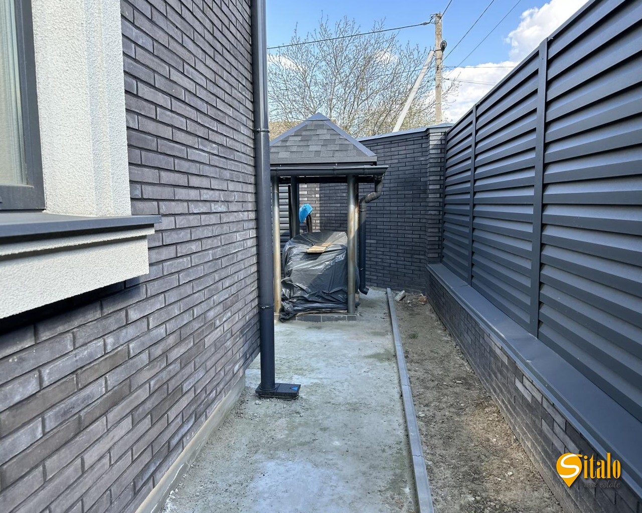 Продаж будинку 300 м²