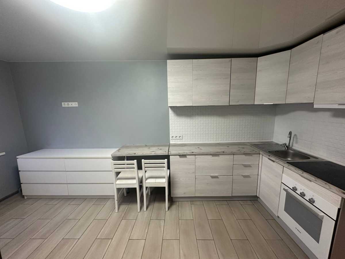 Продажа 2-комнатной квартиры 36 м², Владимира Антоновича ул., 10Б