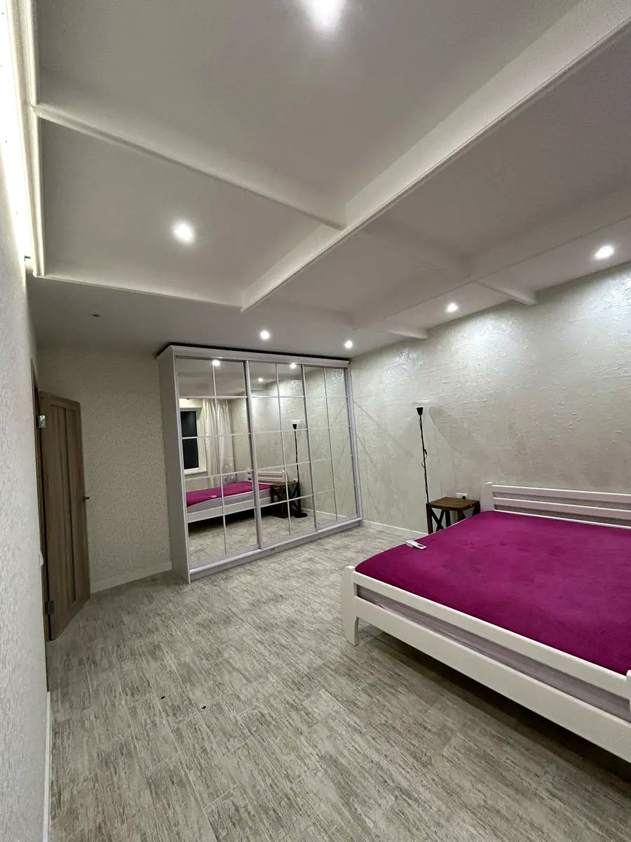Оренда 1-кімнатної квартири 45 м², Інститутська вул., 51