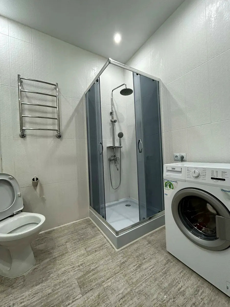 Оренда 1-кімнатної квартири 45 м², Інститутська вул., 51