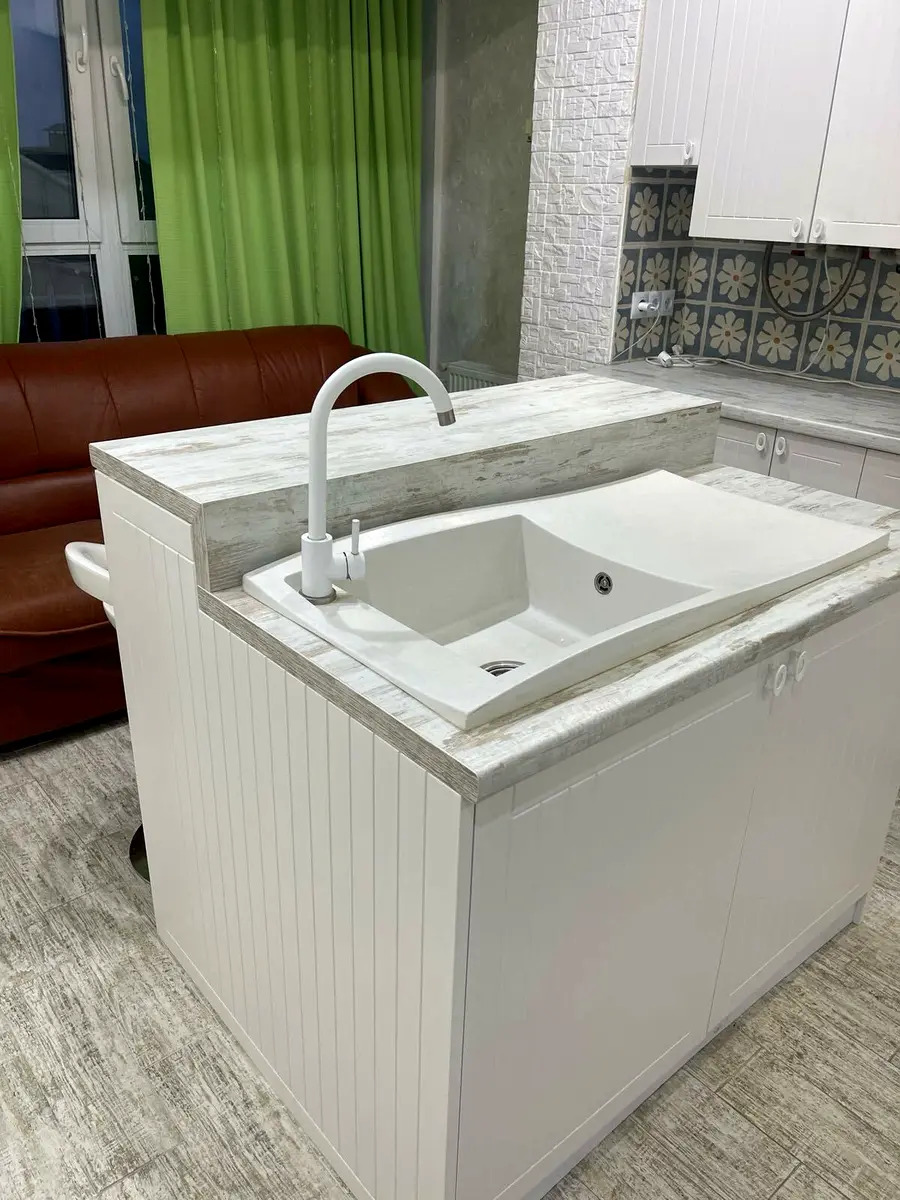 Оренда 1-кімнатної квартири 45 м², Інститутська вул., 51