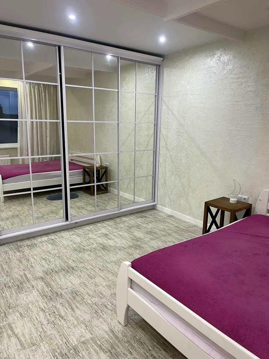 Оренда 1-кімнатної квартири 45 м², Інститутська вул., 51