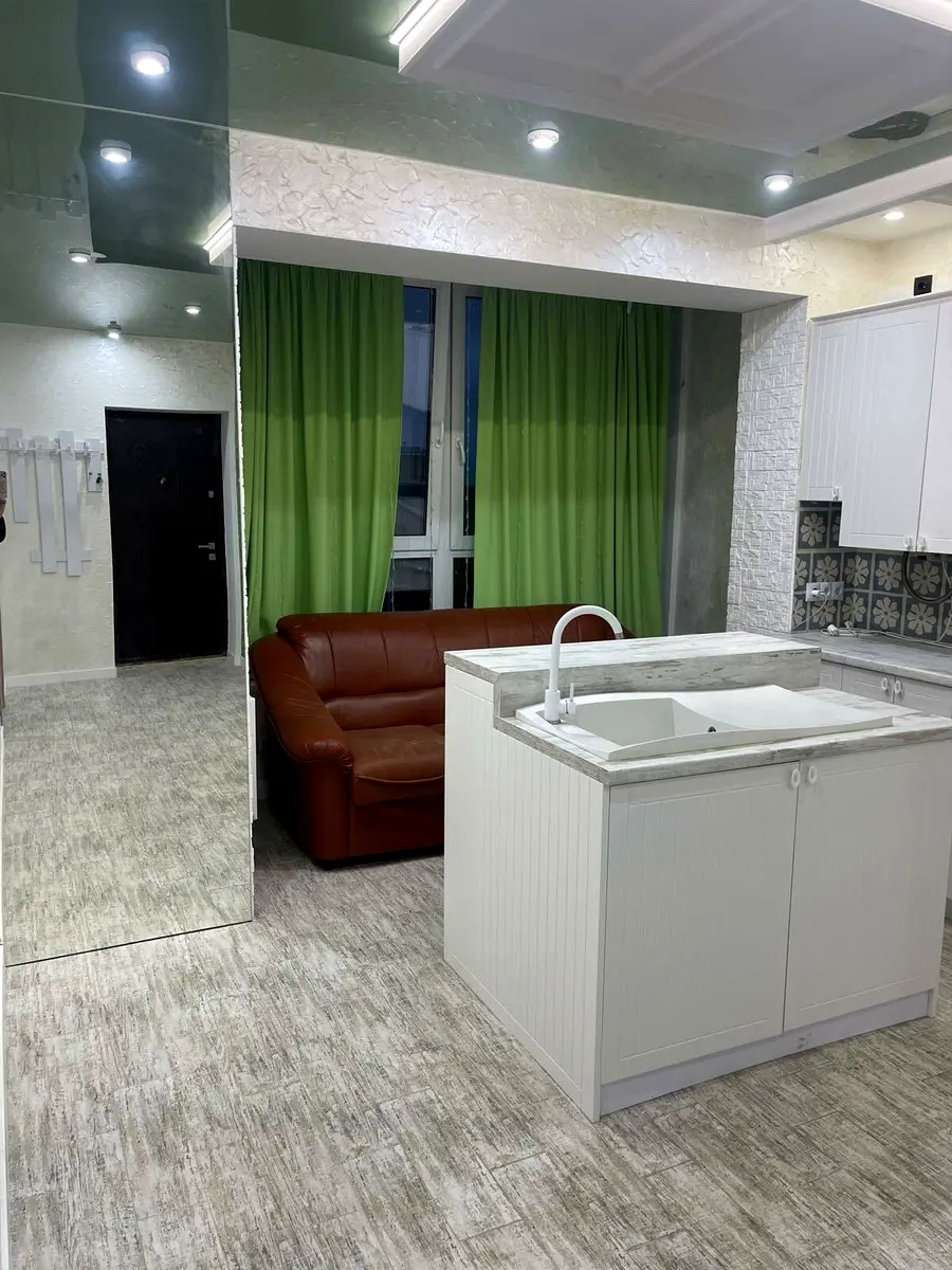 Оренда 1-кімнатної квартири 45 м², Інститутська вул., 51