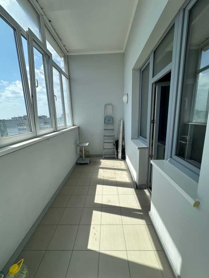 Аренда 3-комнатной квартиры 130 м², Василия Жуковского ул., 21А