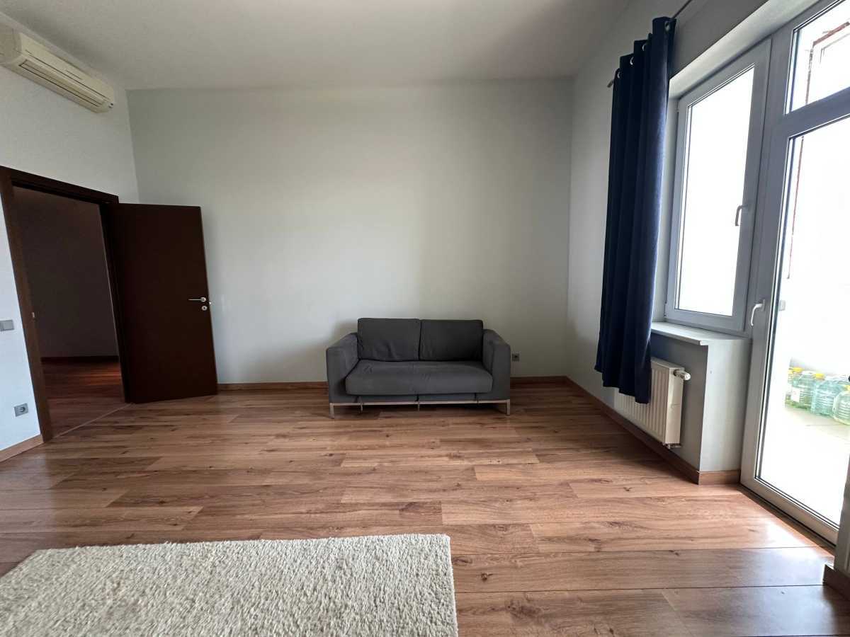 Аренда 3-комнатной квартиры 130 м², Василия Жуковского ул., 21А