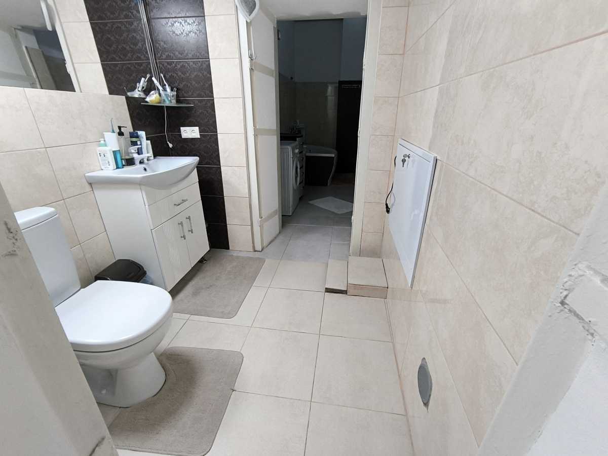 Продаж 3-кімнатної квартири 125.6 м², Італійська, 59