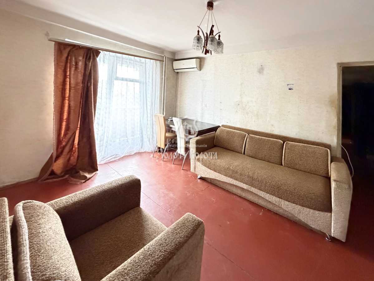 Продаж 3-кімнатної квартири 63.2 м², Івана Миколайчука вул., 7А