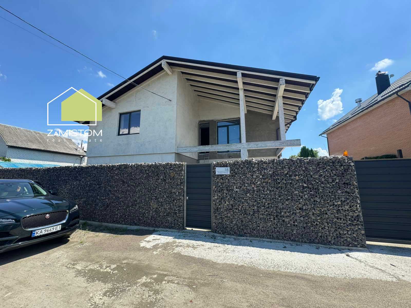 Продаж будинку 261 м²