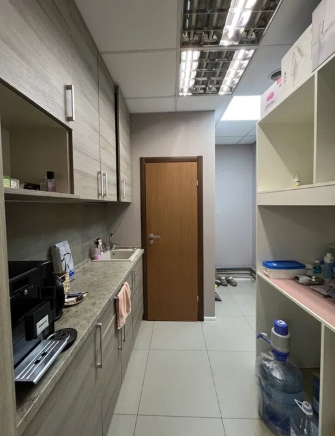 Оренда офісу 40 м², Массив Радужный вул.