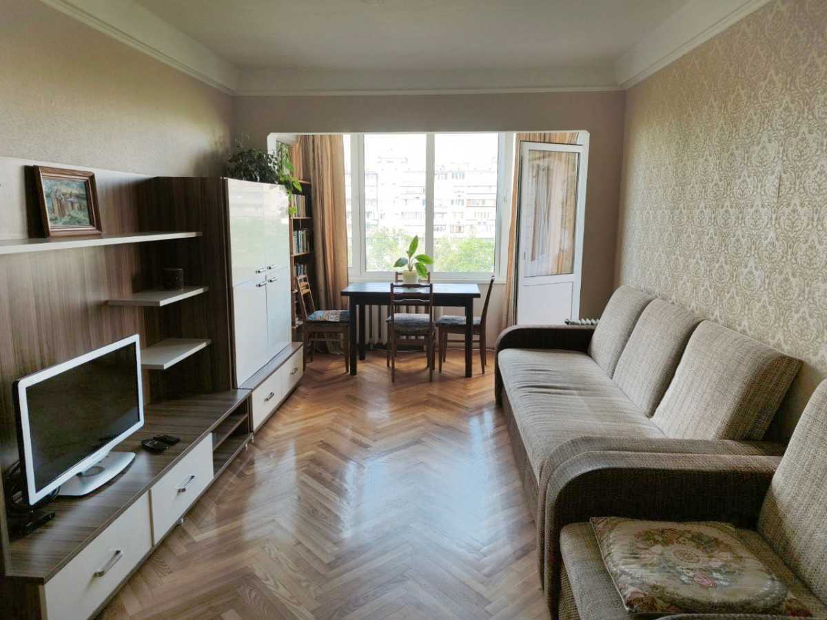 Продаж 2-кімнатної квартири 48 м², Митрополита Андрея Шептицького вул., 24