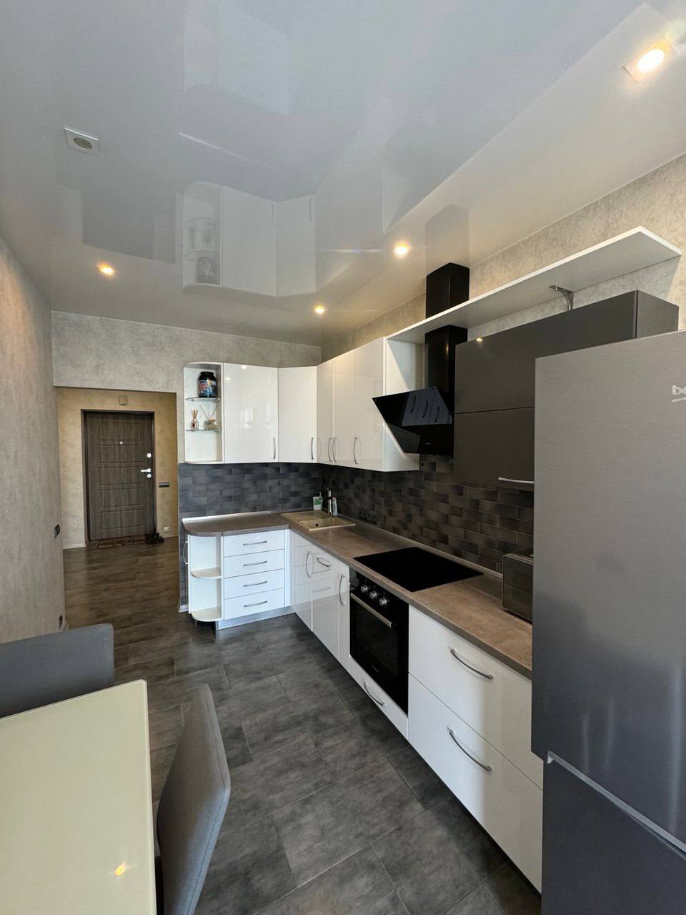 Аренда 1-комнатной квартиры 52 м², Драгоманова ул., 2
