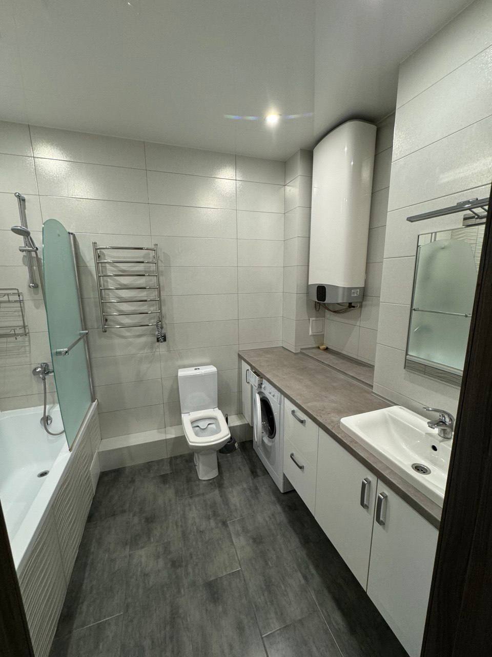 Аренда 1-комнатной квартиры 52 м², Драгоманова ул., 2