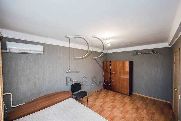 Продаж 2-кімнатної квартири 46 м², Перемоги просп., 88/2