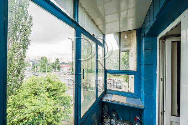 Продаж 2-кімнатної квартири 46 м², Перемоги просп., 88/2