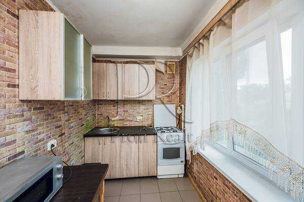 Продаж 2-кімнатної квартири 46 м², Перемоги просп., 88/2