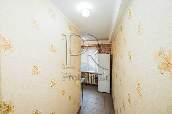 Продаж 2-кімнатної квартири 46 м², Перемоги просп., 88/2