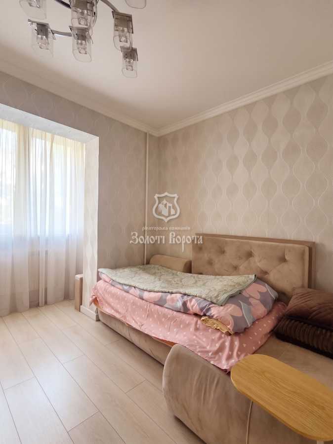 Продаж 3-кімнатної квартири 70 м², Героїв Дніпра вул., 36Б