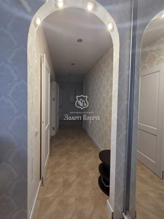 Продаж 3-кімнатної квартири 70 м², Героїв Дніпра вул., 36Б