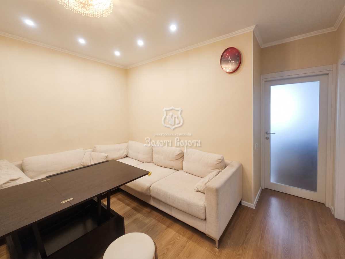 Продаж 2-кімнатної квартири 57.1 м², Голосіївська вул., 13а