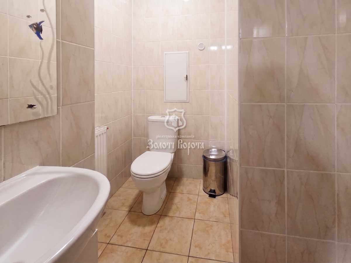 Продаж офісу 55.5 м², Голосіївська вул., 13а