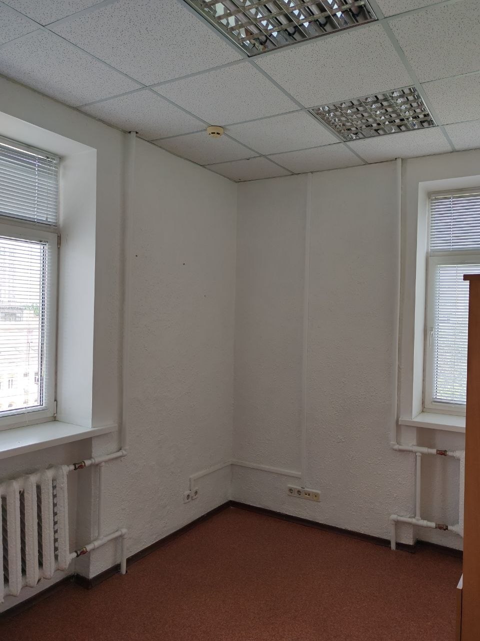 Оренда офісу 12.5 м², Святослава Хороброго вул., 44