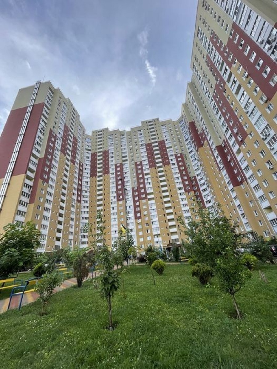 Продажа 3-комнатной квартиры 96 м², Сергея Данченко ул., 1