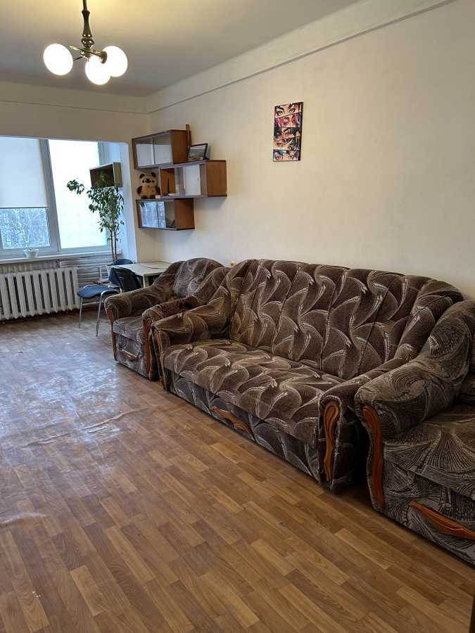 Продаж 1-кімнатної квартири 43 м², Петропавлівська вул., 6