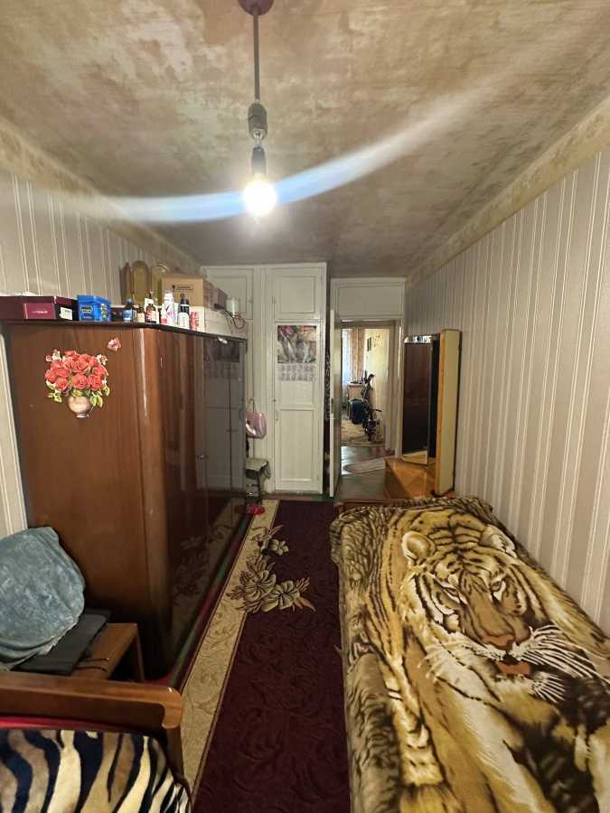Продажа 3-комнатной квартиры 57 м², Александра Поля просп., 107В