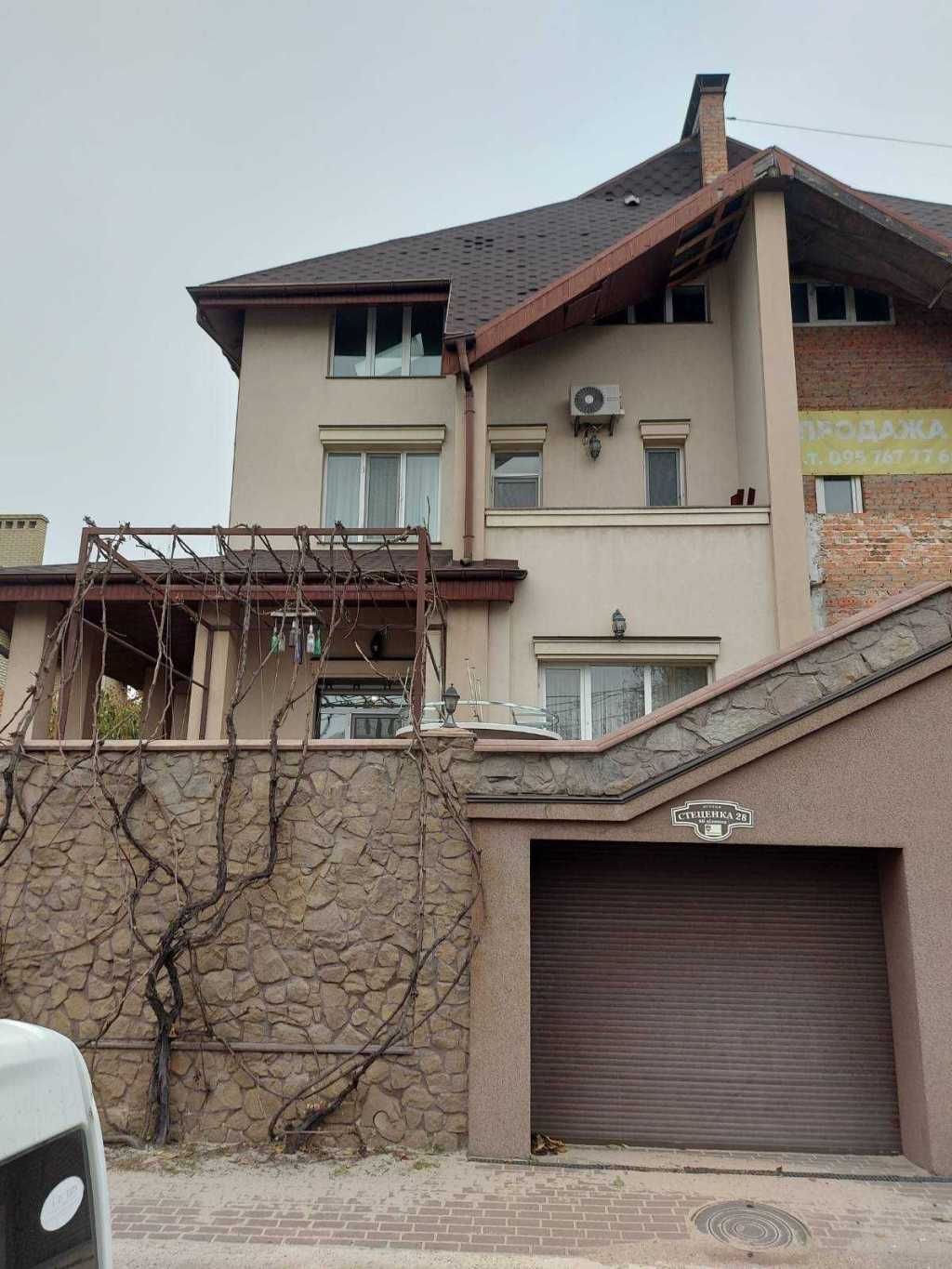 Продажа 5-комнатной квартиры 319 м², Стеценко ул., 80