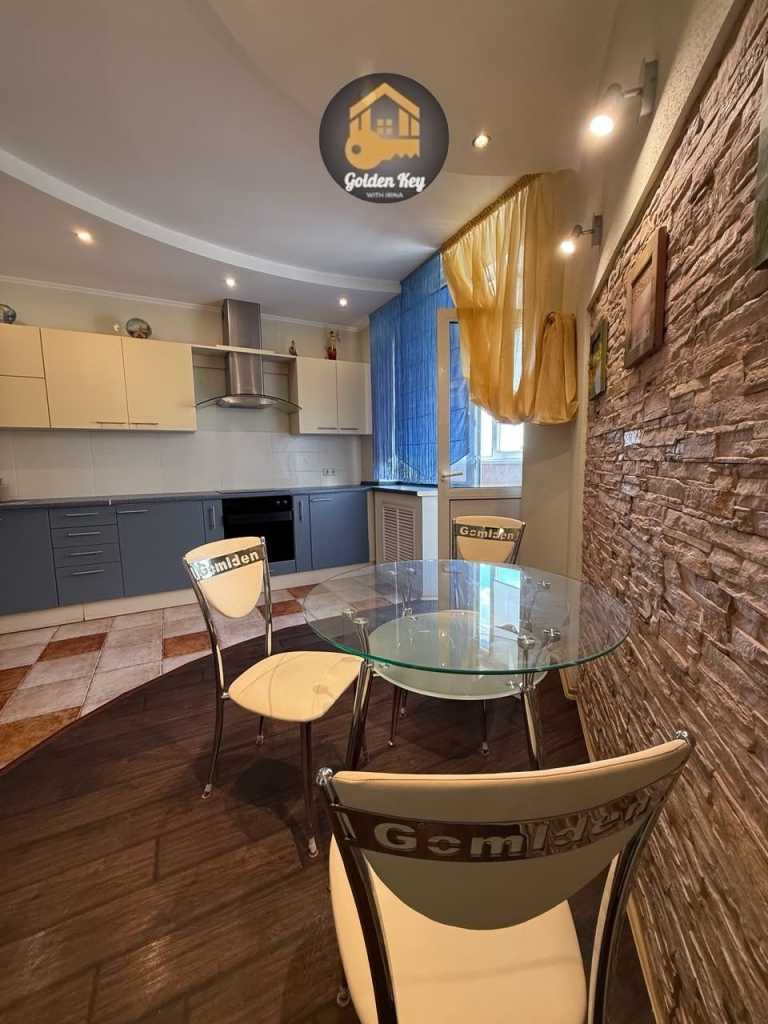 Оренда 2-кімнатної квартири 76 м², Василя Касіяна вул., 2/1
