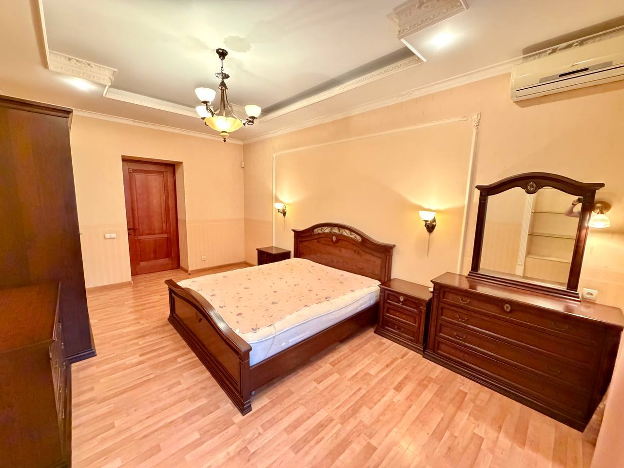 Оренда 2-кімнатної квартири 57 м², Святослава Хороброго вул.