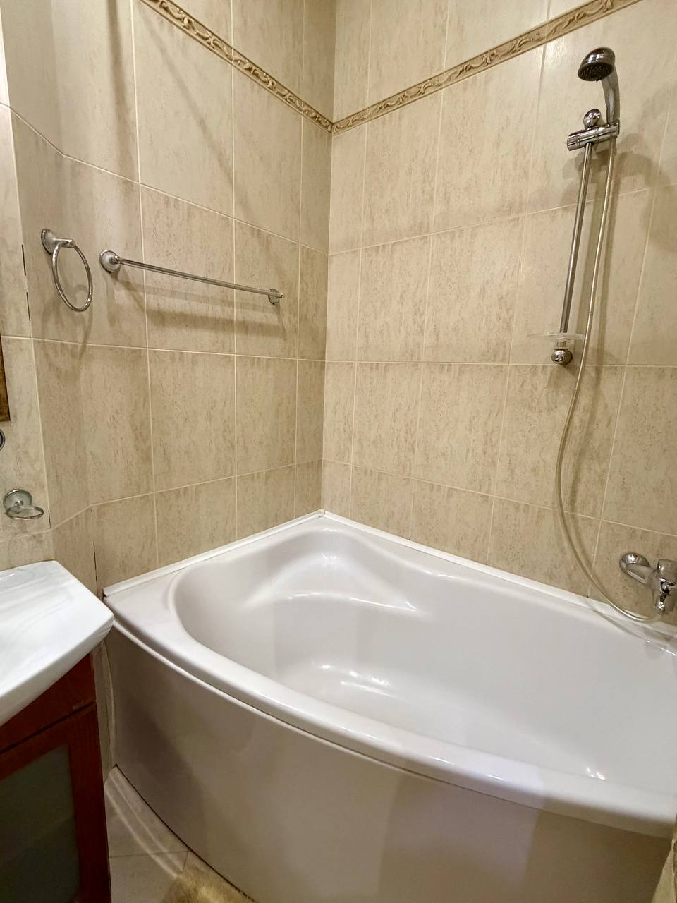 Оренда 2-кімнатної квартири 57 м², Святослава Хороброго вул.