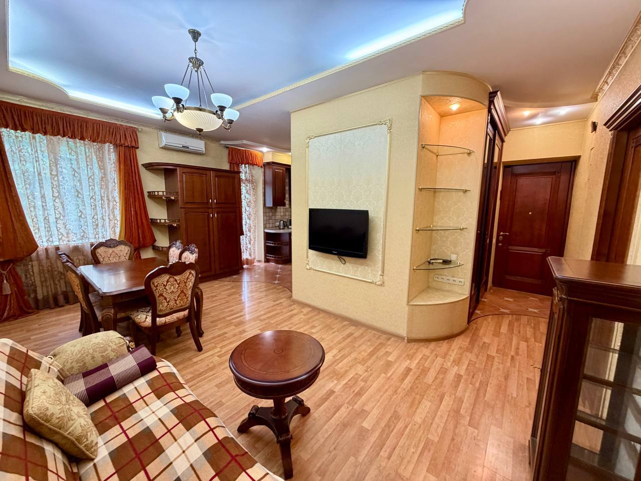 Оренда 2-кімнатної квартири 57 м², Святослава Хороброго вул.