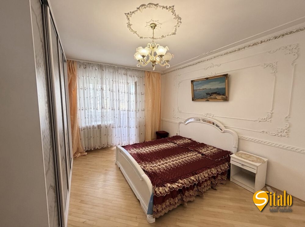 Продаж 3-кімнатної квартири 115 м², Відпочинку вул., 10