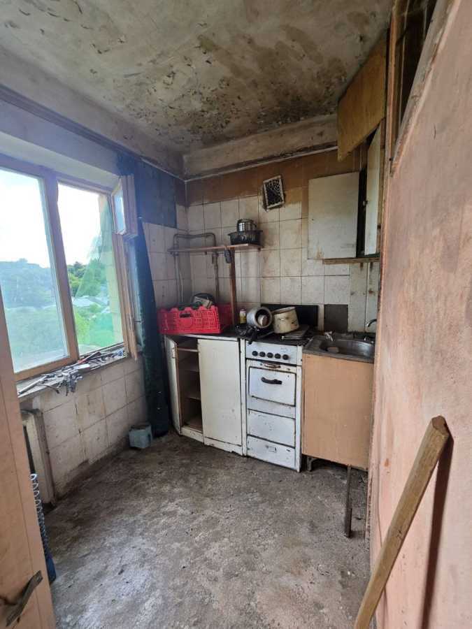 Продаж 3-кімнатної квартири 64 м², Кирилівська вул., 131