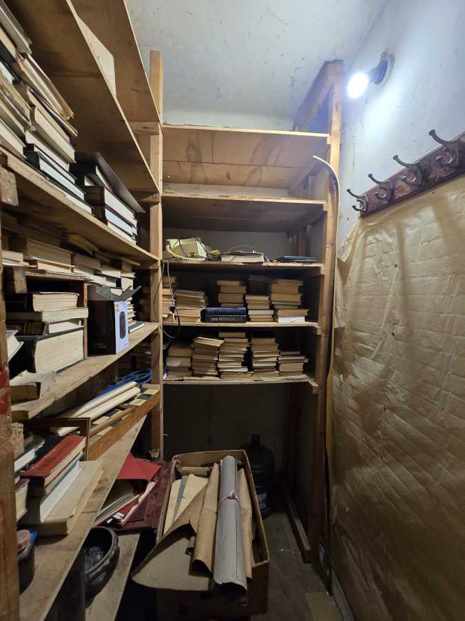 Продаж 3-кімнатної квартири 64 м², Кирилівська вул., 131