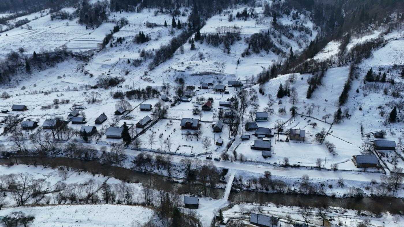 Продажа участка под индивидуальное жилое строительство 16 соток, Лазівська