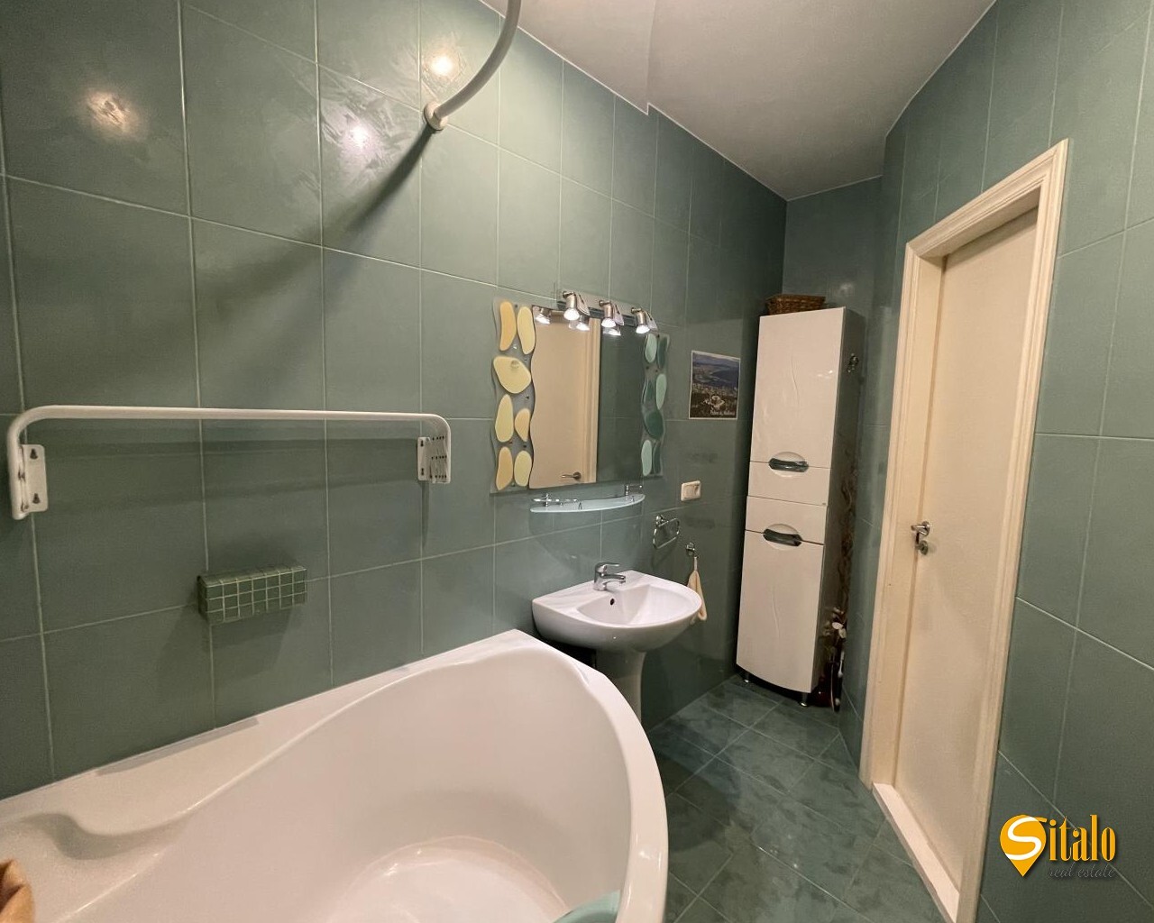 Продаж 1-кімнатної квартири 45 м², Драгоманова вул., 12А