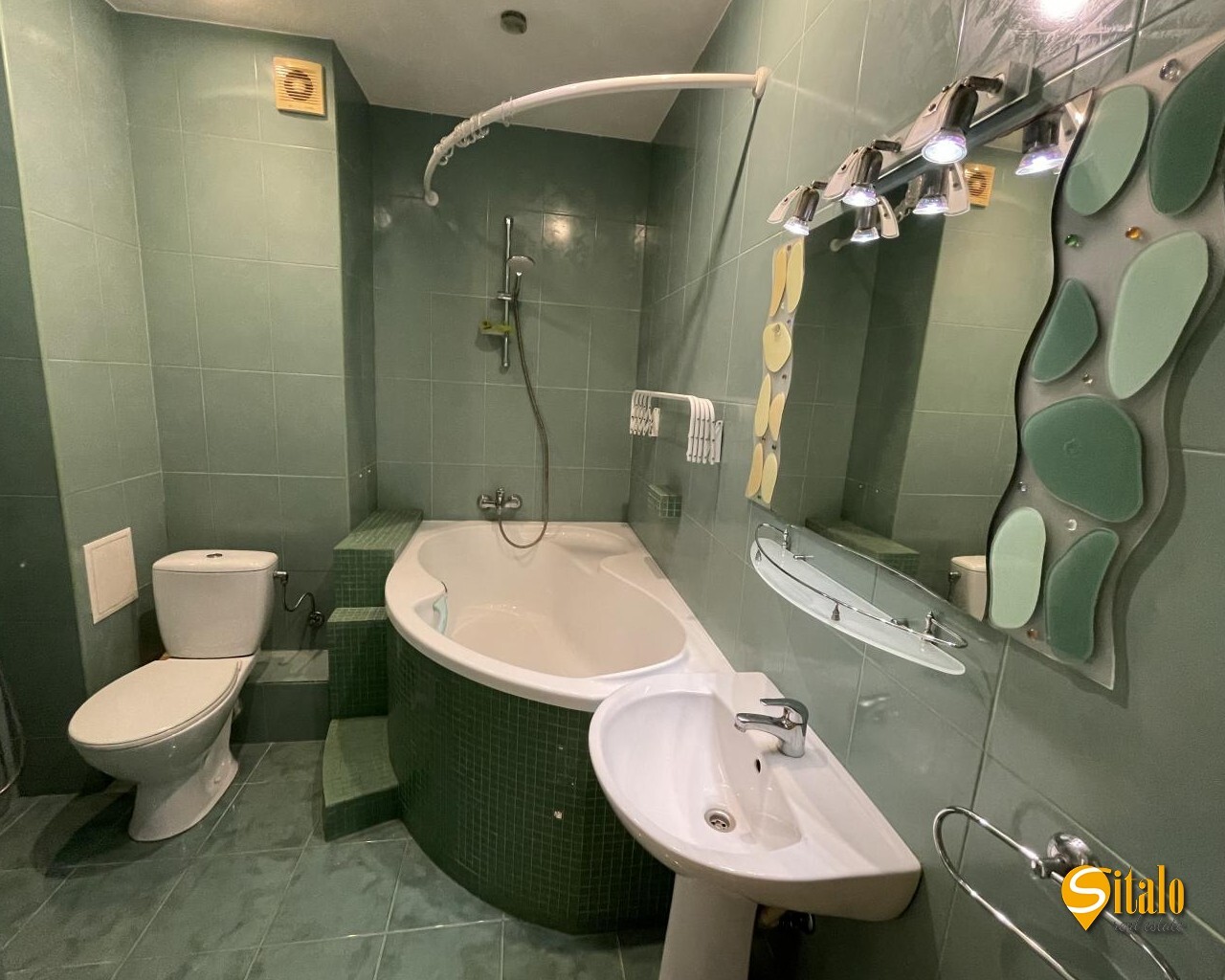 Продаж 1-кімнатної квартири 45 м², Драгоманова вул., 12А