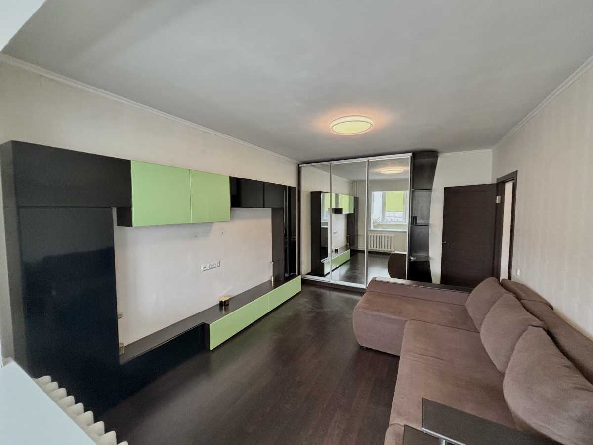 Продаж 2-кімнатної квартири 52.3 м², Бурмистенка вул., 12