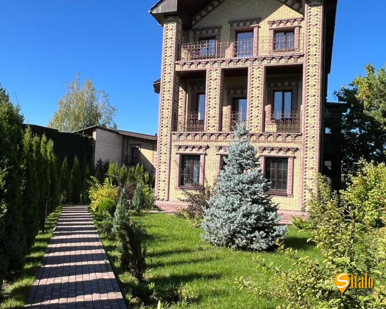 Аренда дома 653 м²